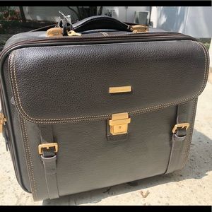 Brooks Brother luggage piece